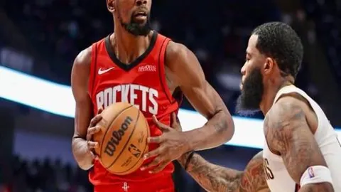 布莱顿4-0大胜曼联，凯塞多献精彩世界波，库库雷利亚劲射破门锁定胜局